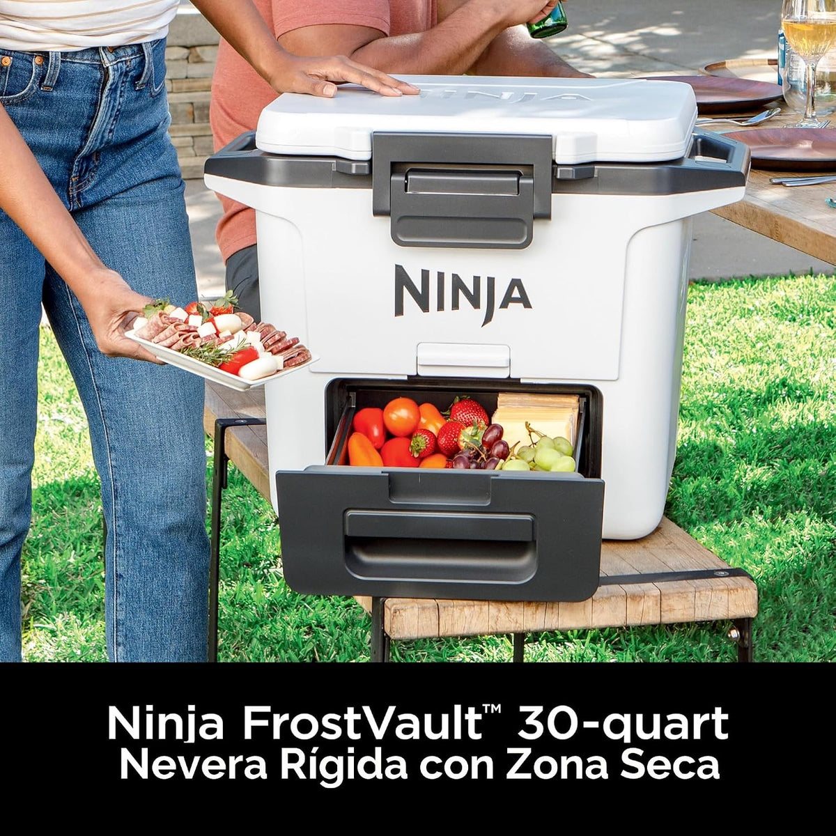 Ninja FrostVault FB131RD1 - Enfriador duro de 30 cuartos de galón c...