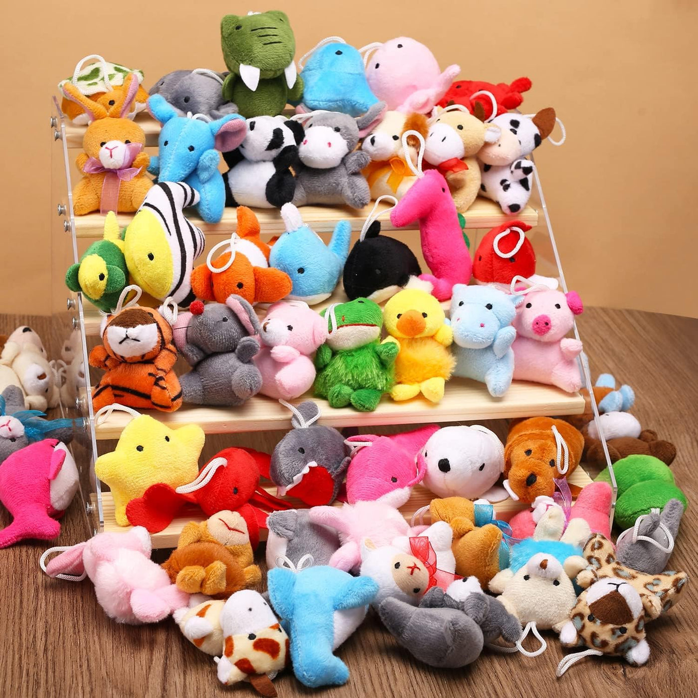 Paquete de 56 mini juguetes de animales de peluche a granel, llaver...