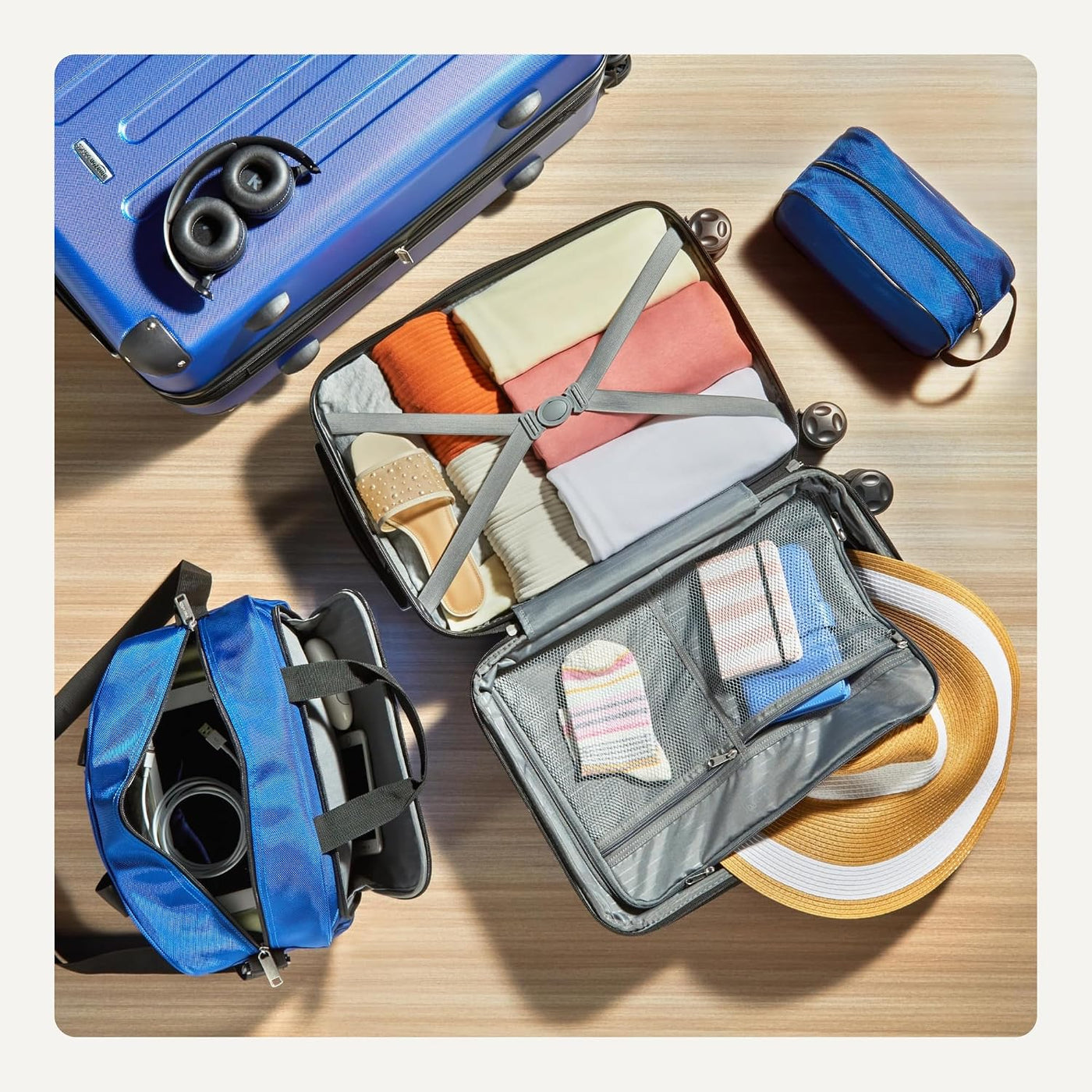 Amazon Basics Juego de Equipaje de Mano, Maleta de Tapa Dura, con R...