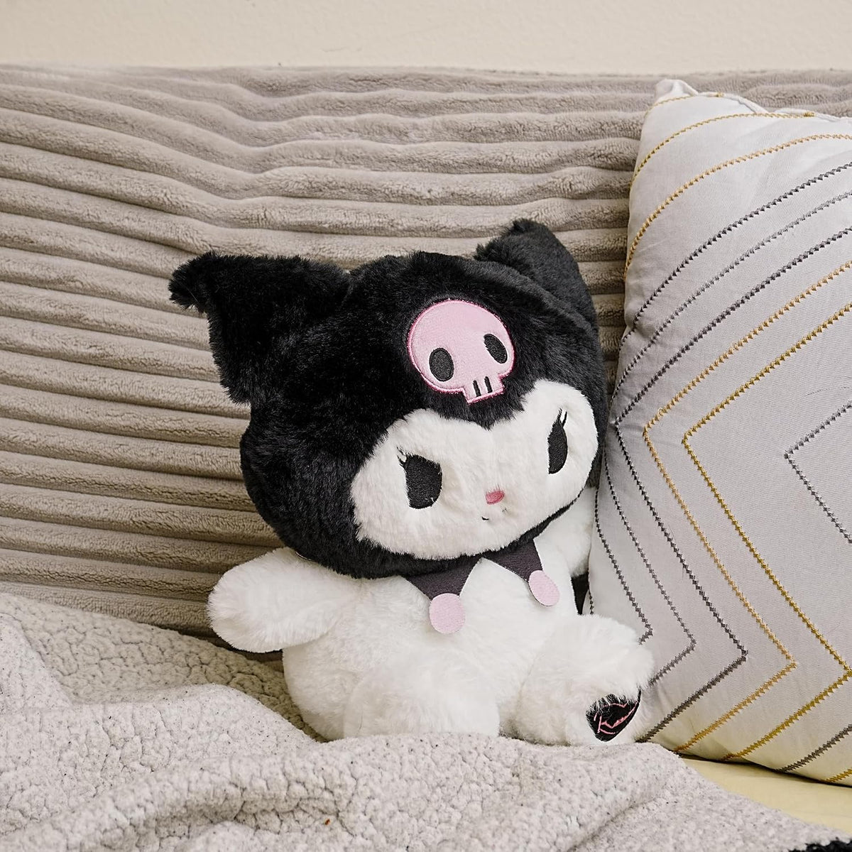 Fiesta Sanrio Hello Kitty Kuromi - Peluche coleccionista de 10 pulg...