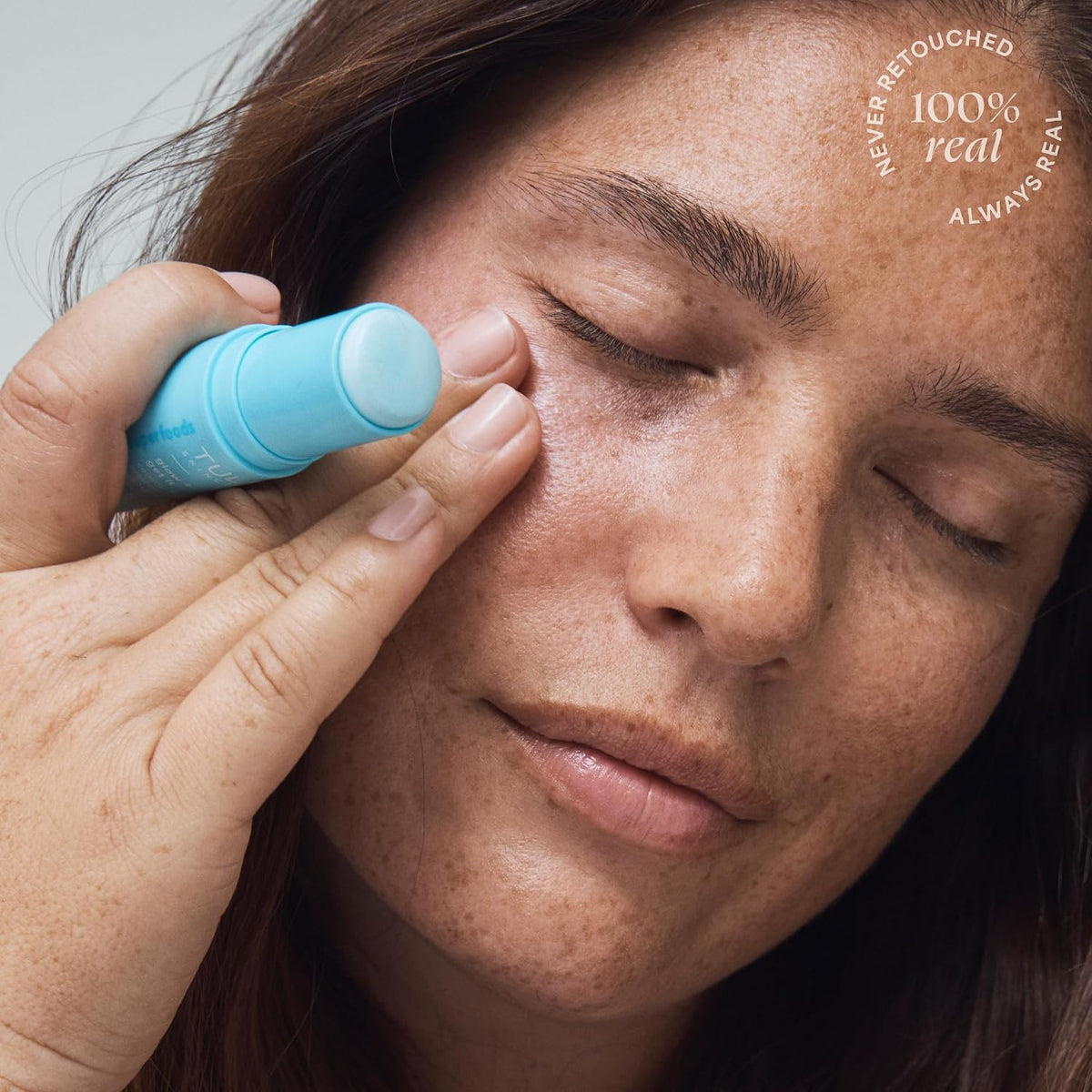 TULA Skin Care - Bálsamo para ojos 'Spresso, tratamiento energi...
