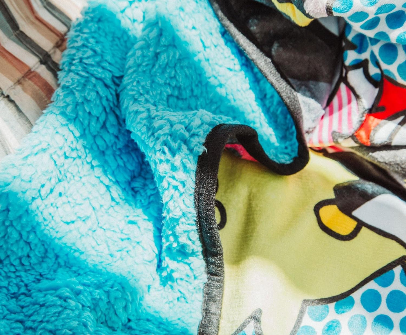 Sanrio - Manta de forro polar con diseño de Hello Kitty y sus amigo...