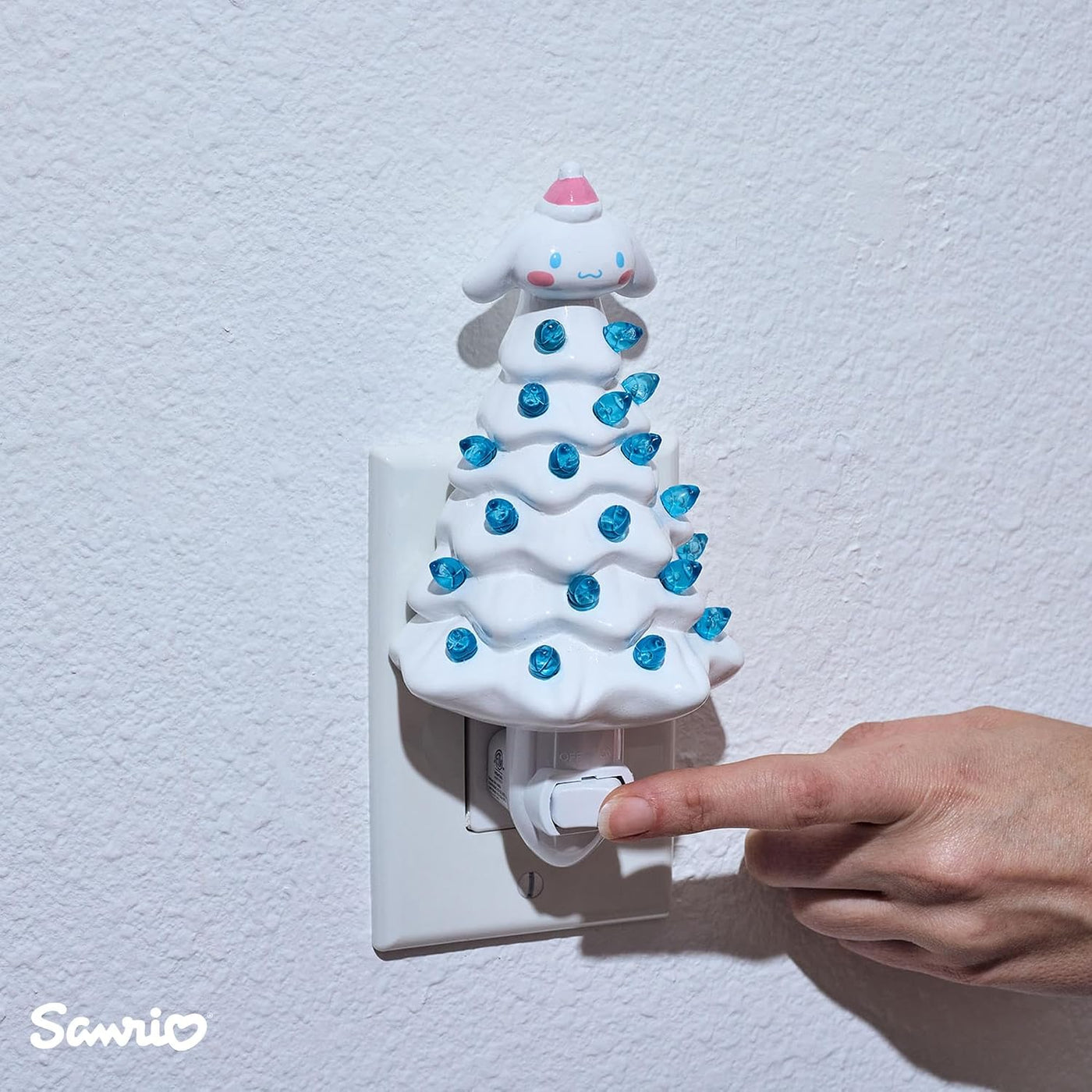 Ukonic Sanrio Cinnamoroll Enchufe de luz nocturna de árbol de Navid...