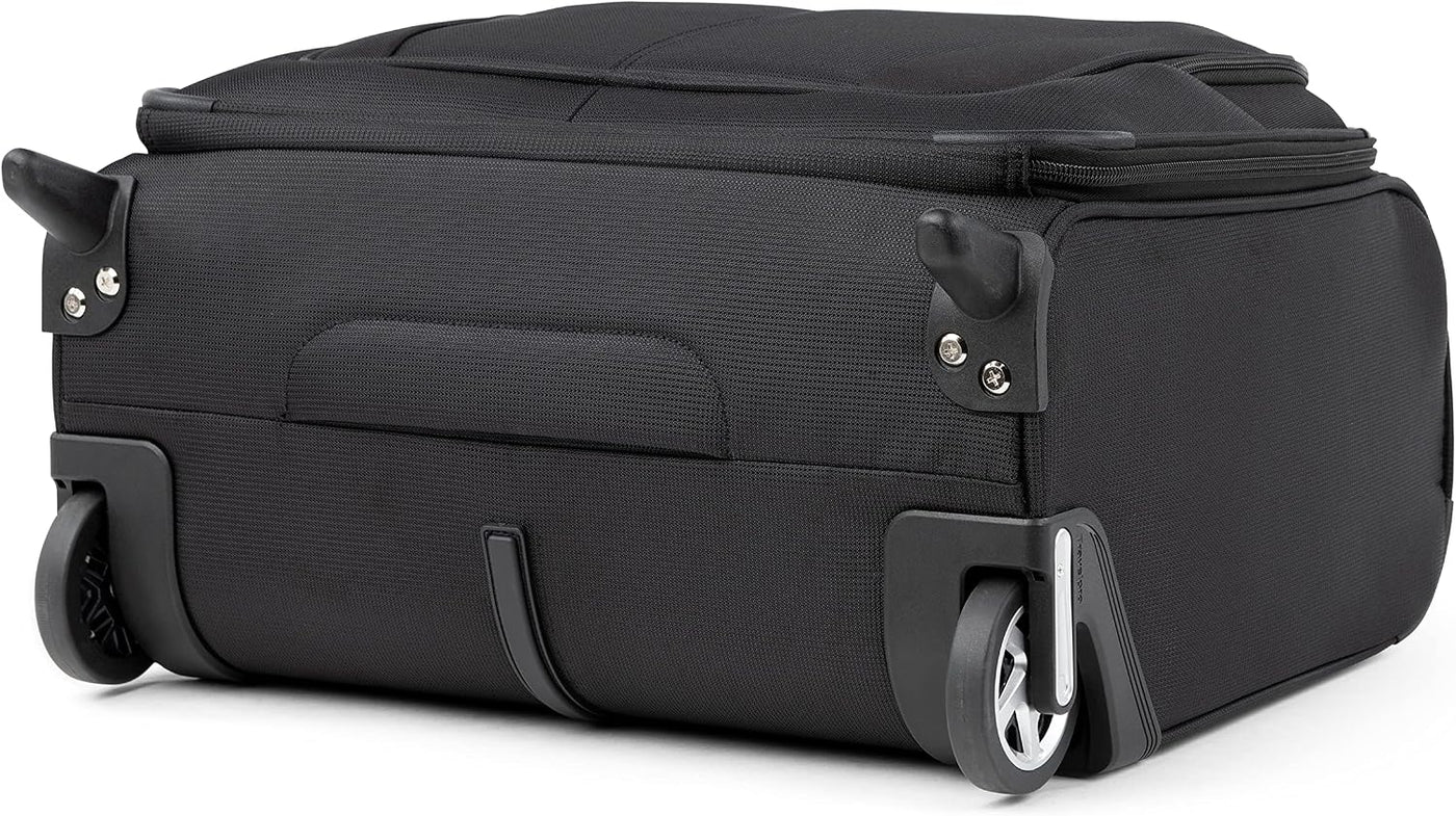 Travelpro Maxlite 5 Softside - Bolso ligero con ruedas para debajo...
