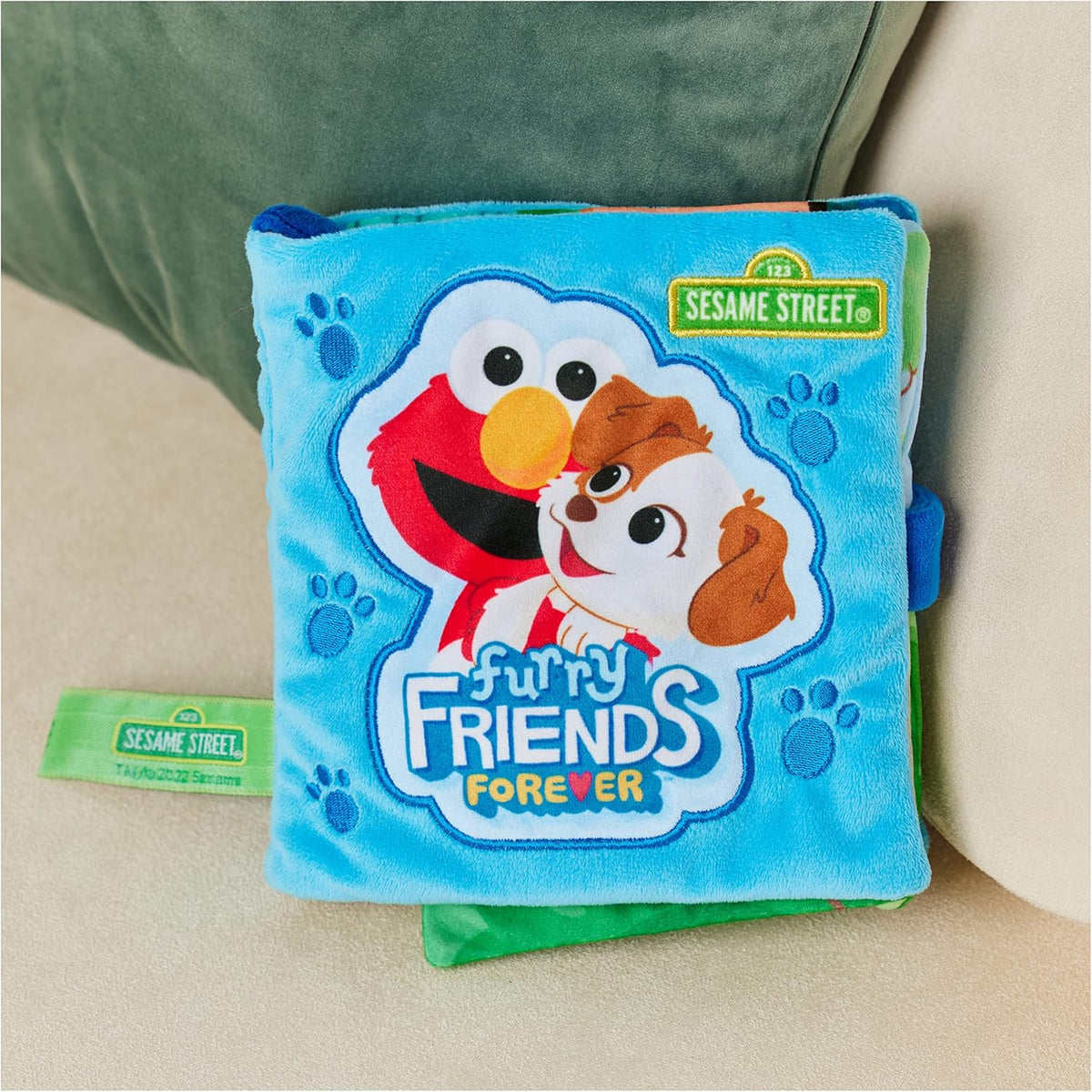 GUND Sesame Street Furry Friends Forever Soft Book juguete sensoria...