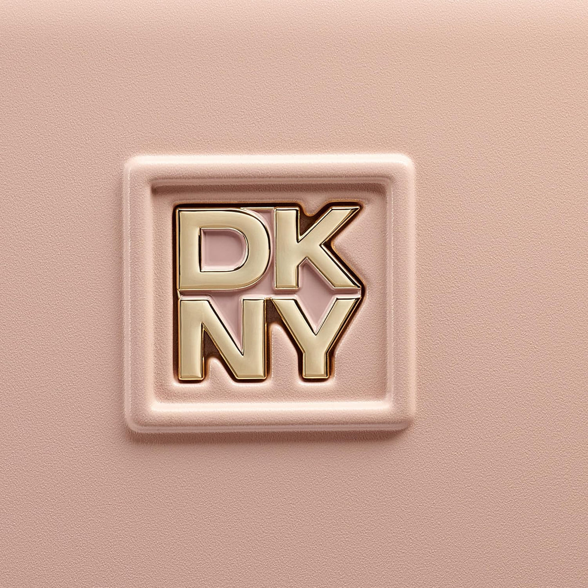 DKNY Amazon Exclusive On the Go - Maleta de mano rígida de 21 pulga...