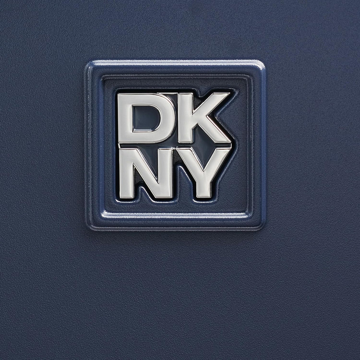 DKNY Amazon Exclusive On the Go - Maleta de mano rígida de 21 pulga...