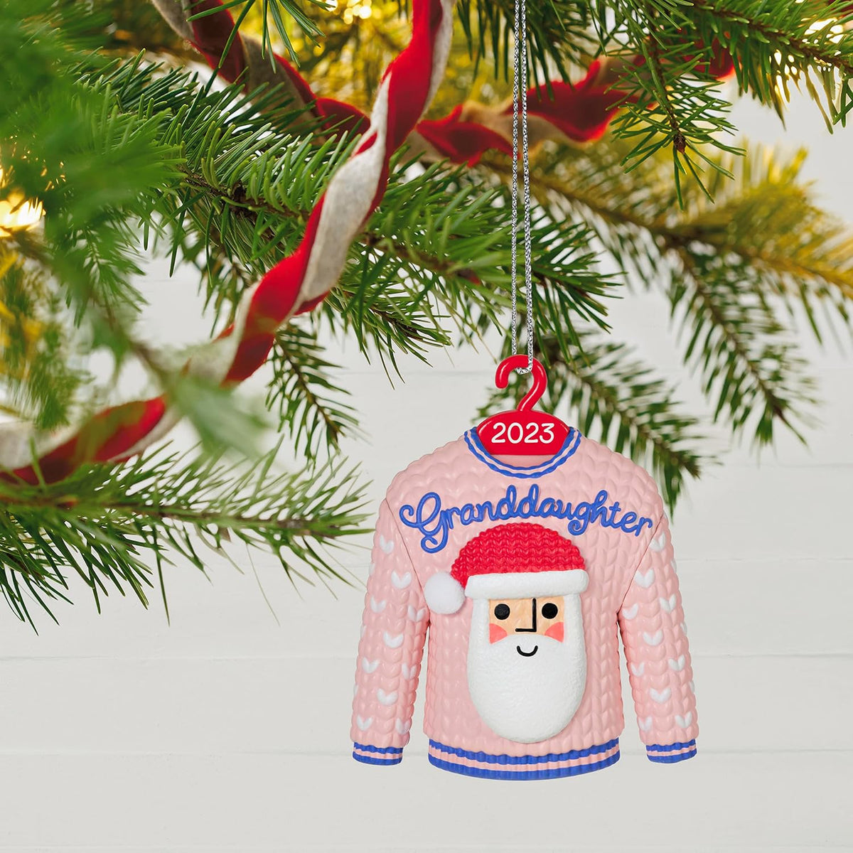 Hallmark Keepsake Adorno de Navidad 2023, suéter de Navidad para ni...