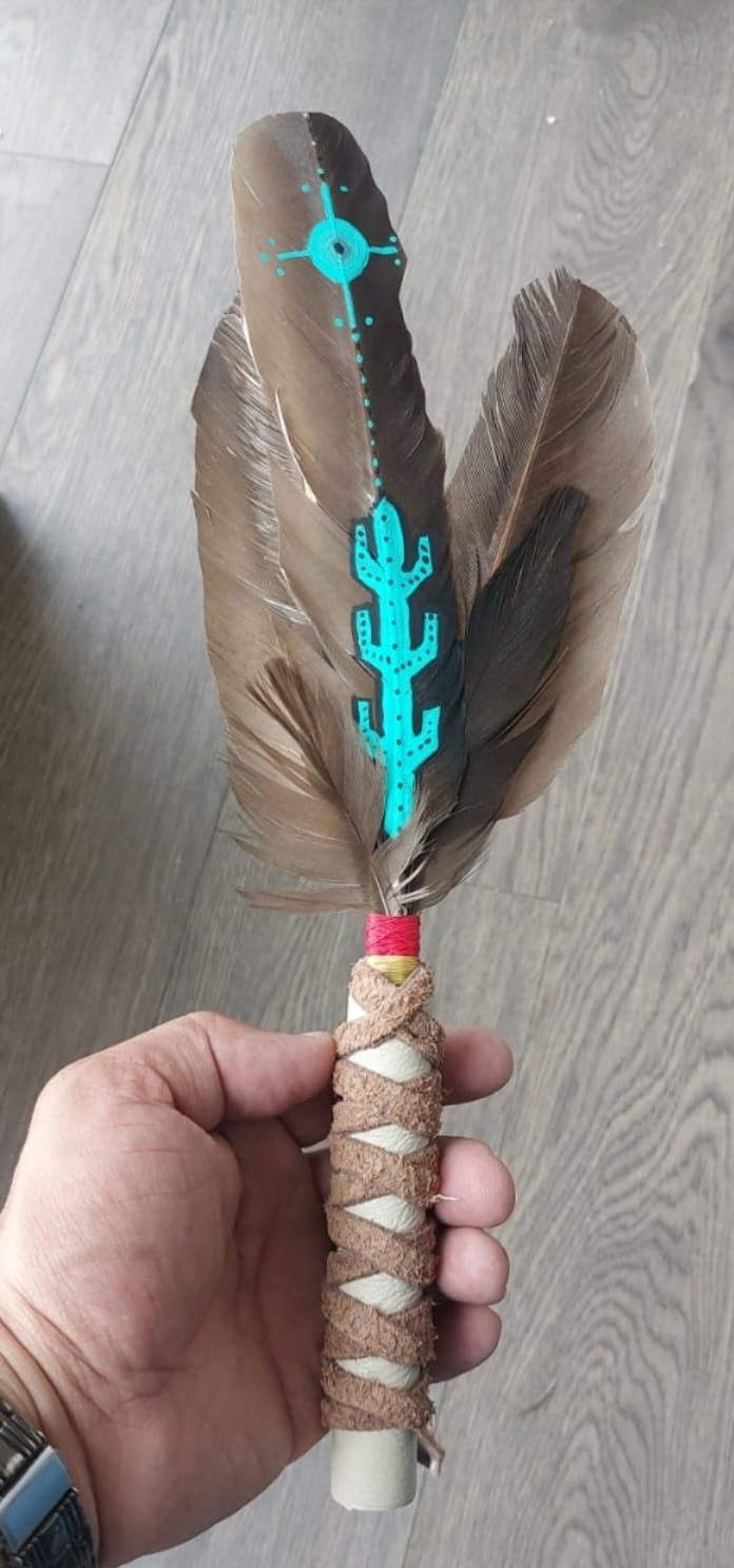 Mini Abanicos Ceremoniales Hechos a Mano